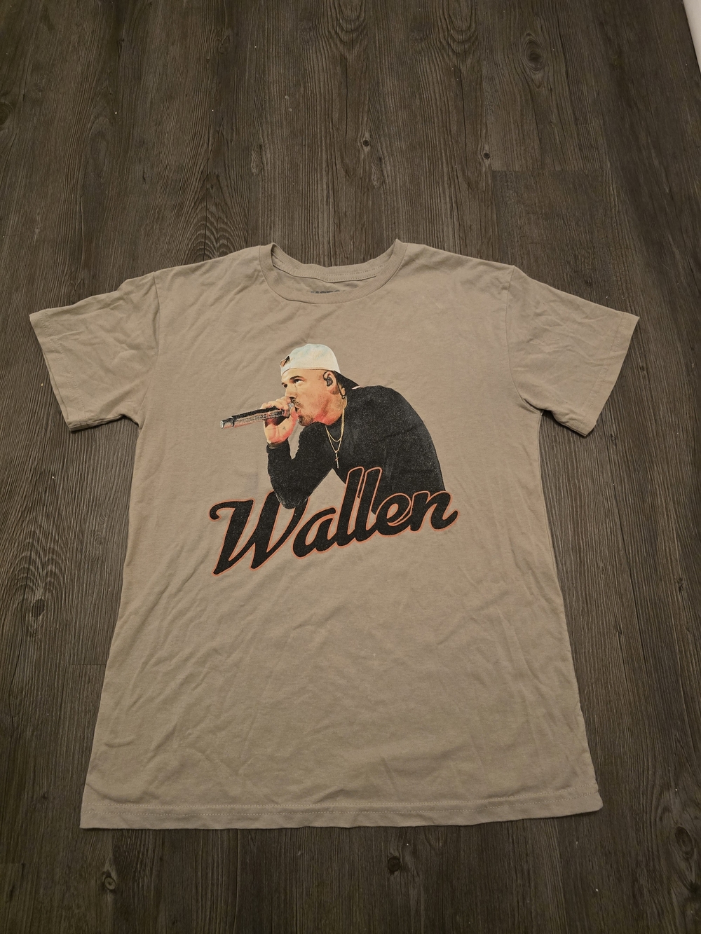 Wallen Graphic Tee - Beige Shirt